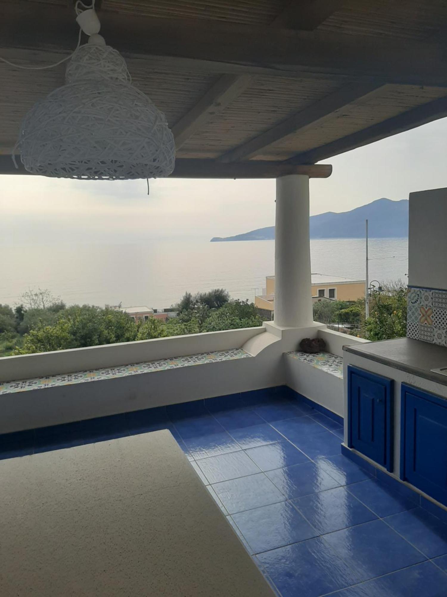 Villa Insolia Santa Marina Salina Room photo